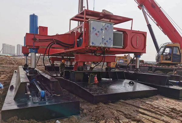 步履式光伏打樁機